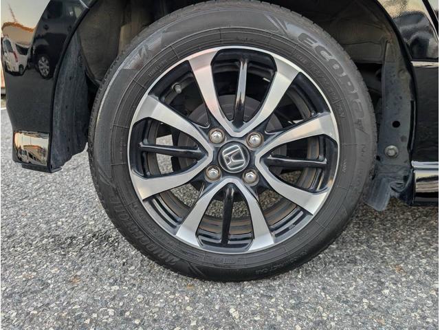 N-BOXカスタム G・Lホンダセンシング 1オーナー 禁煙車 8インチナビ TV ブルートゥース DVD再生 CD録音 Bカメラ 左パワースライド(5枚目)