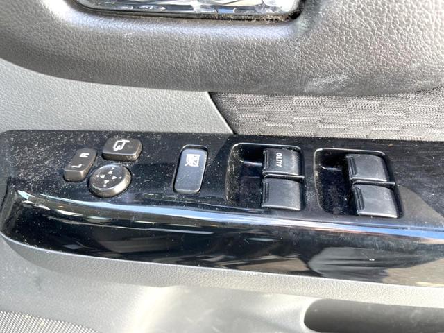 スペーシアカスタム ＸＳ　ＳＤナビ　衝突被害軽減システム　ＨＩＤヘッド　ＥＴＣ　オートライト　オートエアコン　純正１４インチアルミ　Ｂｌｕｅｔｏｏｔｈ　ＤＶＤ再生（35枚目）