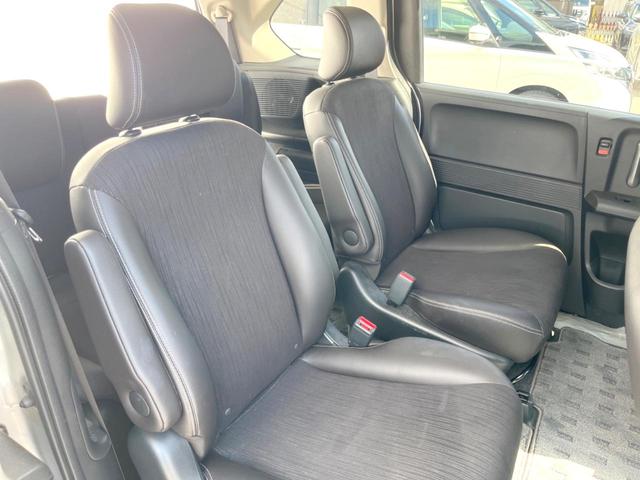 フリードハイブリッド ジャストセレクション 両側電動ドア 純正SDナビ バックカメラ ハーフレザーシート スマートキー HIDヘッド ビルトインETC クルコン オートライト オートエアコン 純正15インチアルミ Bluetooth CD(8枚目)