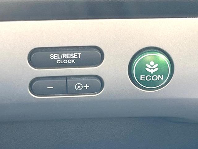 フリードハイブリッド ジャストセレクション 両側電動ドア 純正SDナビ バックカメラ ハーフレザーシート スマートキー HIDヘッド ビルトインETC クルコン オートライト オートエアコン 純正15インチアルミ Bluetooth CD(33枚目)