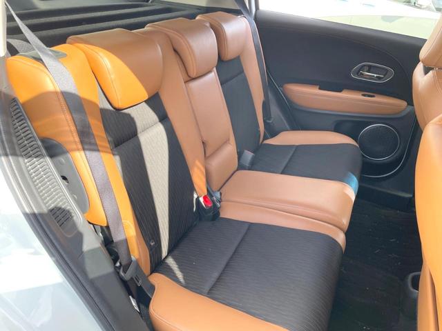 ヴェゼル ハイブリッドZ・ホンダセンシング 純正SDナビ バックカメラ 衝突被害軽減システム レーダークルーズ ハーフレザーシート ドラレコ スマートキー LEDヘッド ビルトインETC オートライト オートエアコン 純正17インチアルミ(9枚目)