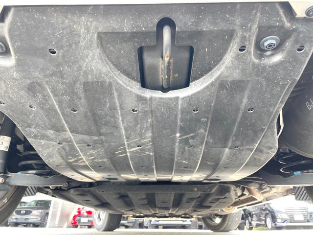 ヴェゼル ハイブリッドZ・ホンダセンシング 純正SDナビ バックカメラ 衝突被害軽減システム レーダークルーズ ハーフレザーシート ドラレコ スマートキー LEDヘッド ビルトインETC オートライト オートエアコン 純正17インチアルミ(19枚目)