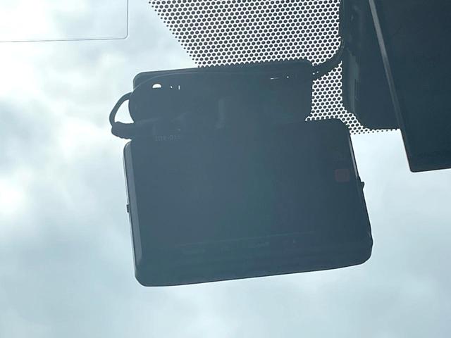 プリウス S 純正SDナビ バックカメラ 衝突被害軽減システム レーダークルーズ ドラレコ コーナーセンサー スマートキー LEDヘッド ビルトインETC オートハイビーム オートライト オートエアコン(35枚目)