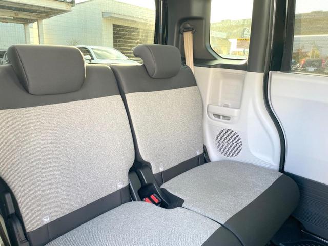 N-BOX ベースグレード 電動スライドドア 衝突被害軽減システム レーダークルーズ 禁煙車 コーナーセンサー スマートキー LEDヘッド 車線逸脱警報 オートライト オートエアコン CD(9枚目)