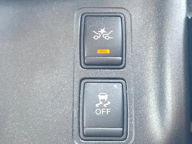 セレナ ハイウェイスター　Ｖセレクション　全周囲カメラ　衝突被害軽減システム　ドラレコ　コーナーセンサー　ＬＥＤヘッド　オートライト　オートエアコン　Ｂｌｕｅｔｏｏｔｈ　ＣＤ　ＤＶＤ再生（31枚目）