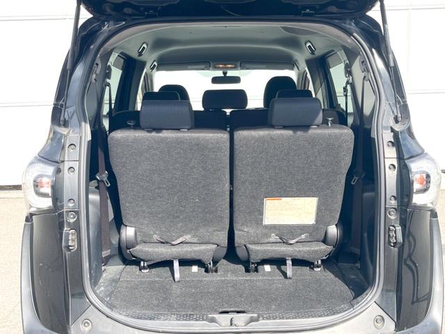 シエンタ Ｇ　純正ナビ　ＨＩＤヘッド　ビルトインＥＴＣ　純正１５インチアルミ　オートエアコン　Ｂｌｕｅｔｏｏｔｈ　ＣＤ　地デジ（10枚目）