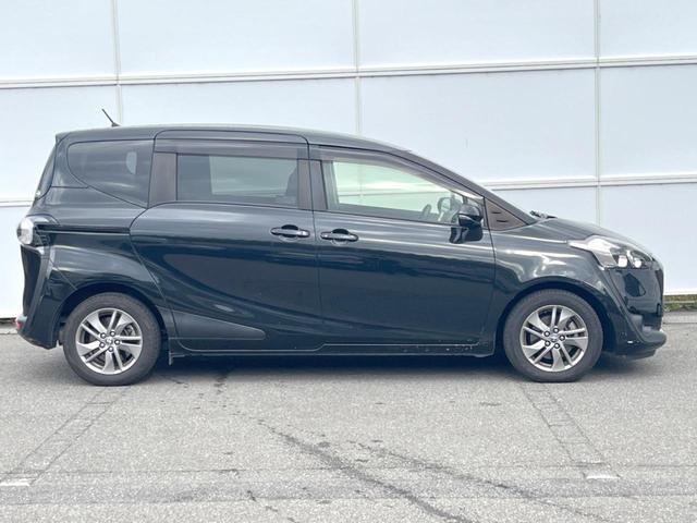 シエンタ Ｇ　純正ナビ　ＨＩＤヘッド　ビルトインＥＴＣ　純正１５インチアルミ　オートエアコン　Ｂｌｕｅｔｏｏｔｈ　ＣＤ　地デジ（43枚目）