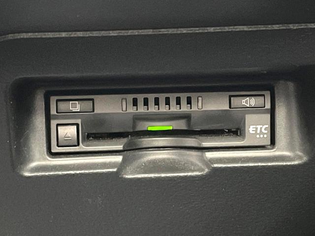 ヴィッツ Ｆ　セーフティーエディションＩＩ　バックカメラ　衝突被害軽減システム　ドラレコ　コーナーセンサー　スマートキー　ＬＥＤヘッド　ビルトインＥＴＣ　オートライト　Ｂｌｕｅｔｏｏｔｈ　ＣＤ　ＤＶＤ再生　フルセグ　ＬＥＤフォグ（5枚目）
