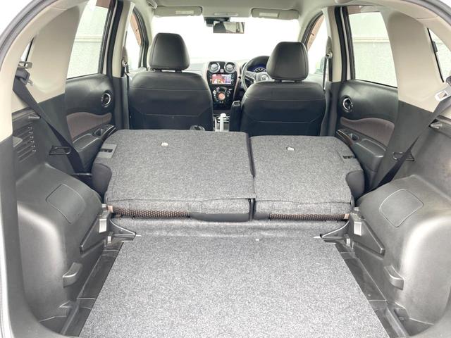 ノート ｅ－パワー　メダリスト　バックカメラ　レーダークルーズ　ハーフレザーシート　コーナーセンサー　スマートキー　ＬＥＤヘッド　ＥＴＣ　純正１５インチアルミ　オートライト　オートエアコン　Ｂｌｕｅｔｏｏｔｈ　ＣＤ　ＤＶＤ再生（11枚目）