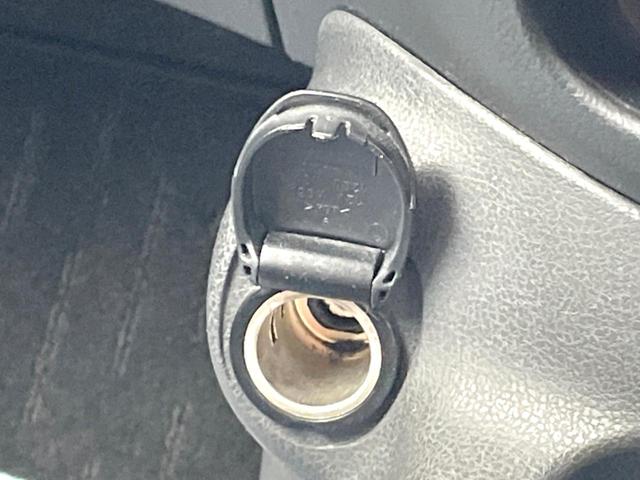 ノート ｅ－パワー　メダリスト　バックカメラ　レーダークルーズ　ハーフレザーシート　コーナーセンサー　スマートキー　ＬＥＤヘッド　ＥＴＣ　純正１５インチアルミ　オートライト　オートエアコン　Ｂｌｕｅｔｏｏｔｈ　ＣＤ　ＤＶＤ再生（36枚目）