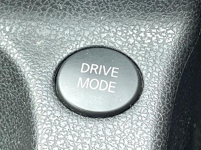 ノート ｅ－パワー　メダリスト　バックカメラ　レーダークルーズ　ハーフレザーシート　コーナーセンサー　スマートキー　ＬＥＤヘッド　ＥＴＣ　純正１５インチアルミ　オートライト　オートエアコン　Ｂｌｕｅｔｏｏｔｈ　ＣＤ　ＤＶＤ再生（38枚目）