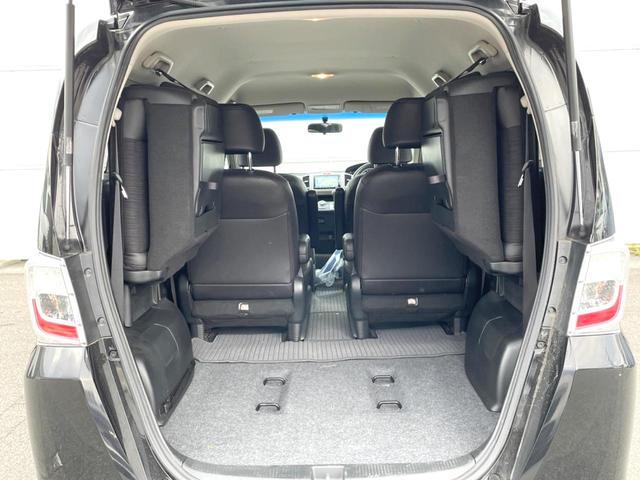 フリード Ｇ　ジャストセレクション＋　電動スライドドア　純正ＳＤナビ　バックカメラ　ハーフレザーシート　スマートキー　ＨＩＤヘッド　ビルトインＥＴＣ　オートライト　オートエアコン　Ｂｌｕｅｔｏｏｔｈ　ＣＤ　ＤＶＤ再生　フルセグ（12枚目）