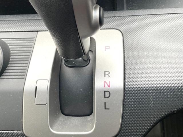 フリード Ｇ　ジャストセレクション＋　電動スライドドア　純正ＳＤナビ　バックカメラ　ハーフレザーシート　スマートキー　ＨＩＤヘッド　ビルトインＥＴＣ　オートライト　オートエアコン　Ｂｌｕｅｔｏｏｔｈ　ＣＤ　ＤＶＤ再生　フルセグ（29枚目）