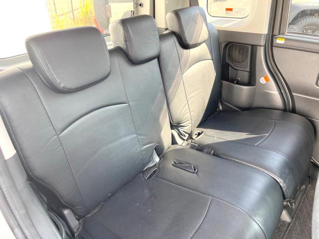 ルーミー カスタムＧ　両側電動ドア　ＳＤナビ　バックカメラ　衝突被害軽減システム　レーダークルーズ　ドラレコ　コーナーセンサー　スマートキー　ＬＥＤヘッド　ビルトインＥＴＣ　純正１４インチアルミ　オートライト（10枚目）