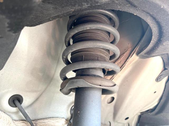 ルーミー カスタムＧ　両側電動ドア　ＳＤナビ　バックカメラ　衝突被害軽減システム　レーダークルーズ　ドラレコ　コーナーセンサー　スマートキー　ＬＥＤヘッド　ビルトインＥＴＣ　純正１４インチアルミ　オートライト（21枚目）