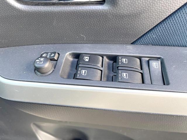 ルーミー カスタムＧ　両側電動ドア　ＳＤナビ　バックカメラ　衝突被害軽減システム　レーダークルーズ　ドラレコ　コーナーセンサー　スマートキー　ＬＥＤヘッド　ビルトインＥＴＣ　純正１４インチアルミ　オートライト（31枚目）