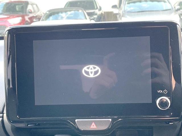 ヤリスクロス ハイブリッドZ 全周囲カメラ 衝突被害軽減システム レーダークルーズ ハーフレザーシート パワーシート ドラレコ コーナーセンサー スマートキー LEDヘッド ビルトインETC 純正18インチアルミ(3枚目)