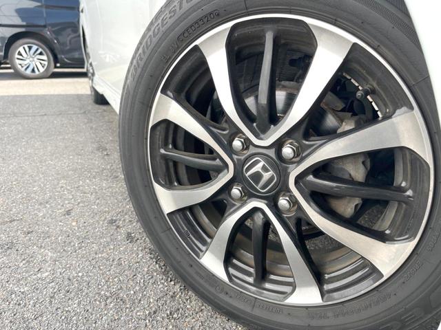 Ｎ－ＢＯＸカスタム Ｇ・Ｌホンダセンシング　電動スライドドア　純正ＳＤナビ　バックカメラ　衝突被害軽減システム　レーダークルーズ　ドラレコ　スマートキー　ＬＥＤヘッド　ビルトインＥＴＣ　純正１４インチアルミ　オートライト　オートエアコン（13枚目）