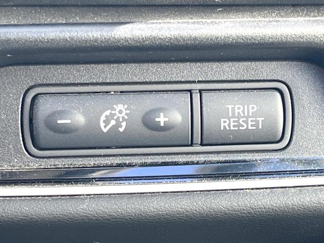 セレナ ハイウェイスター　両側電動ドア　純正ＳＤナビ　後席モニター　全周囲カメラ　ドラレコ　スマートキー　ＬＥＤヘッド　ビルトインＥＴＣ　クルコン　純正１６インチアルミ　オートライト　オートエアコン　Ｂｌｕｅｔｏｏｔｈ　ＣＤ（46枚目）