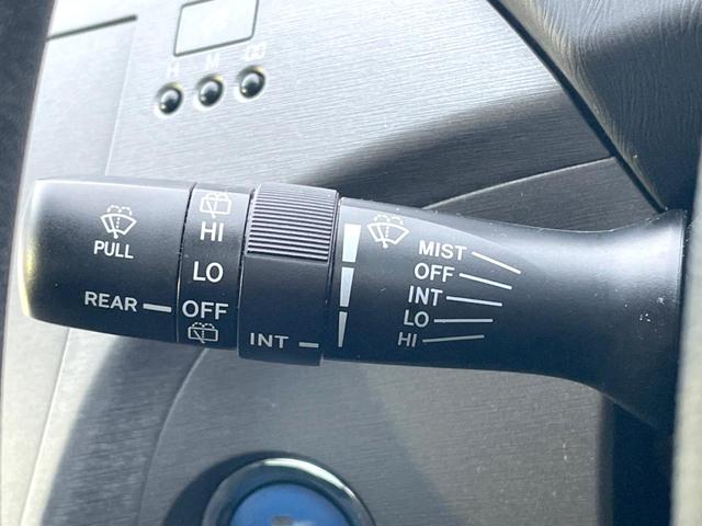プリウス Ｓ　ＳＤナビ　バックカメラ　禁煙車　スマートキー　ＨＩＤヘッド　ビルトインＥＴＣ　オートライト　オートエアコン　Ｂｌｕｅｔｏｏｔｈ　ＣＤ　地デジ（24枚目）