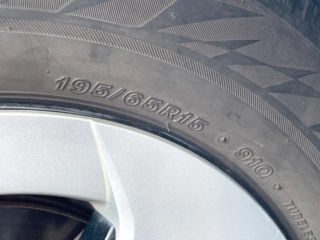 プリウス Ｓ　ＳＤナビ　バックカメラ　禁煙車　スマートキー　ＨＩＤヘッド　ビルトインＥＴＣ　オートライト　オートエアコン　Ｂｌｕｅｔｏｏｔｈ　ＣＤ　地デジ（44枚目）