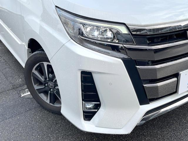 ノア Ｓｉ　ダブルバイビーＩＩ　ＳＤナビ　後席モニター　バックカメラ　衝突被害軽減システム　禁煙車　ハーフレザーシート　コーナーセンサー　スマートキー　ＬＥＤヘッド　ビルトインＥＴＣ　クルコン　純正１６インチアルミ（12枚目）