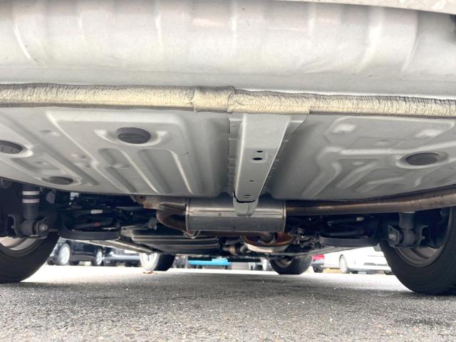 ノア Ｓｉ　ダブルバイビーＩＩ　ＳＤナビ　後席モニター　バックカメラ　衝突被害軽減システム　禁煙車　ハーフレザーシート　コーナーセンサー　スマートキー　ＬＥＤヘッド　ビルトインＥＴＣ　クルコン　純正１６インチアルミ（19枚目）