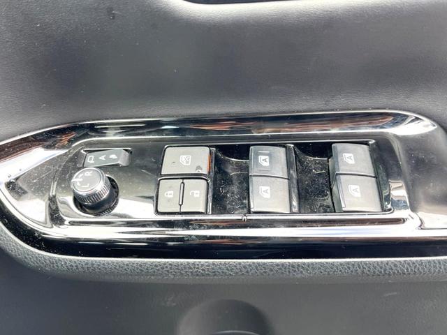 ノア Ｓｉ　ダブルバイビーＩＩ　ＳＤナビ　後席モニター　バックカメラ　衝突被害軽減システム　禁煙車　ハーフレザーシート　コーナーセンサー　スマートキー　ＬＥＤヘッド　ビルトインＥＴＣ　クルコン　純正１６インチアルミ（38枚目）