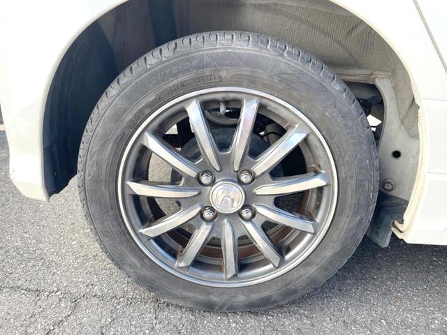 �y�����P�S�C���`�A���~�z�C�[���z�O�ςɃ}�b�`���������A���~�z�C�[���𑕒����Ă���܂��B�e��ЊO�A���~�z�C�[����A�X�^�b�h���X�^�C�����戵�����Ă���܂��B���񂲑��k����������