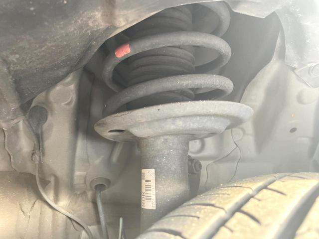 アクア Ｓ　純正ＳＤナビ　バックカメラ　禁煙車　ドラレコ　コーナーセンサー　スマートキー　ＥＴＣ　モデリスタ１５インチアルミ　オートライト　オートエアコン　Ｂｌｕｅｔｏｏｔｈ　ＣＤ　ＤＶＤ再生　地デジ（20枚目）