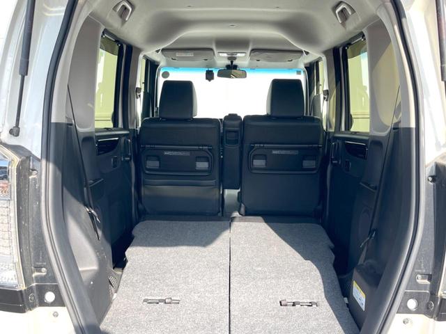 Ｎ－ＢＯＸカスタム Ｇ　ターボＳＳブラックスタイルパッケージ　ＳＤナビ　バックカメラ　衝突被害軽減システム　禁煙車　ハーフレザーシート　前席シートエアコン　ドラレコ　スマートキー　ＨＩＤヘッド　ビルトインＥＴＣ　クルコン　純正１５インチアルミ　オートライト（11枚目）