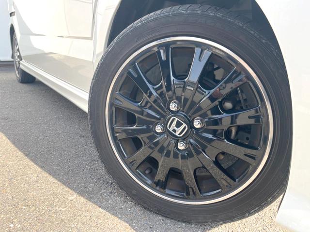 Ｎ－ＢＯＸカスタム Ｇ　ターボＳＳブラックスタイルパッケージ　ＳＤナビ　バックカメラ　衝突被害軽減システム　禁煙車　ハーフレザーシート　前席シートエアコン　ドラレコ　スマートキー　ＨＩＤヘッド　ビルトインＥＴＣ　クルコン　純正１５インチアルミ　オートライト（13枚目）