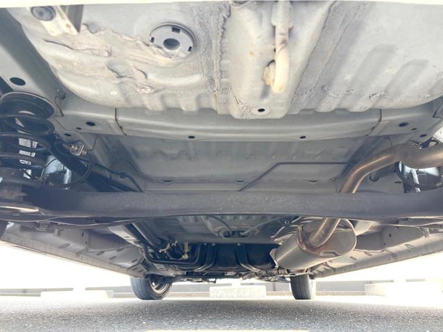 Ｎ－ＢＯＸカスタム Ｇ　ターボＳＳブラックスタイルパッケージ　ＳＤナビ　バックカメラ　衝突被害軽減システム　禁煙車　ハーフレザーシート　前席シートエアコン　ドラレコ　スマートキー　ＨＩＤヘッド　ビルトインＥＴＣ　クルコン　純正１５インチアルミ　オートライト（19枚目）