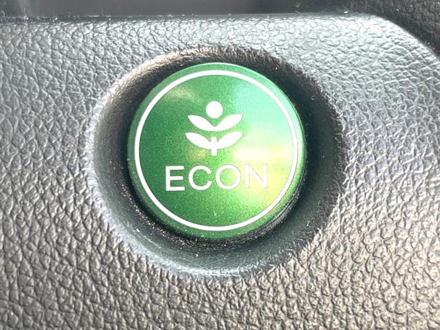 Ｎ－ＢＯＸカスタム Ｇ　ターボＳＳブラックスタイルパッケージ　ＳＤナビ　バックカメラ　衝突被害軽減システム　禁煙車　ハーフレザーシート　前席シートエアコン　ドラレコ　スマートキー　ＨＩＤヘッド　ビルトインＥＴＣ　クルコン　純正１５インチアルミ　オートライト（42枚目）