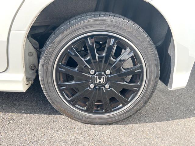 Ｎ－ＢＯＸカスタム Ｇ　ターボＳＳブラックスタイルパッケージ　ＳＤナビ　バックカメラ　衝突被害軽減システム　禁煙車　ハーフレザーシート　前席シートエアコン　ドラレコ　スマートキー　ＨＩＤヘッド　ビルトインＥＴＣ　クルコン　純正１５インチアルミ　オートライト（50枚目）