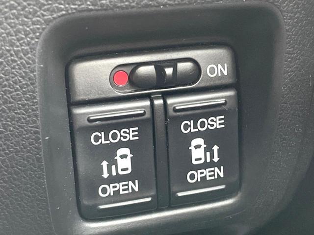 N-BOX G ターボSSパッケージ ターボ 両側電動ドア 純正SDナビ バックカメラ 禁煙車 スマートキー HIDヘッド ETC クルコン 純正14インチアルミ オートライト オートエアコン Bluetooth CD DVD再生(5枚目)