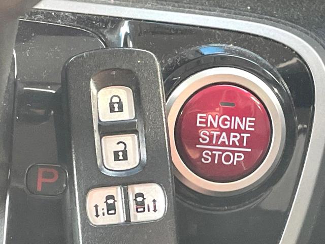 N-BOX G ターボSSパッケージ ターボ 両側電動ドア 純正SDナビ バックカメラ 禁煙車 スマートキー HIDヘッド ETC クルコン 純正14インチアルミ オートライト オートエアコン Bluetooth CD DVD再生(6枚目)