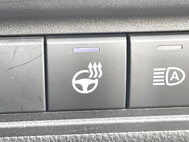 ヤリスクロス ハイブリッドＺ　純正ＳＤナビ　全周囲カメラ　衝突被害軽減システム　レーダークルーズ　禁煙車　ハーフレザーシート　パワーシート　ドラレコ　コーナーセンサー　スマートキー　ＬＥＤヘッド　ビルトインＥＴＣ（5枚目）