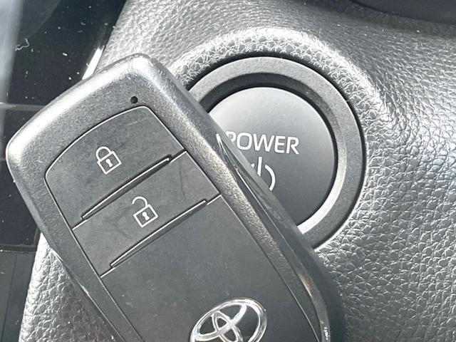 ヤリスクロス ハイブリッドＺ　純正ＳＤナビ　全周囲カメラ　衝突被害軽減システム　レーダークルーズ　禁煙車　ハーフレザーシート　パワーシート　ドラレコ　コーナーセンサー　スマートキー　ＬＥＤヘッド　ビルトインＥＴＣ（10枚目）