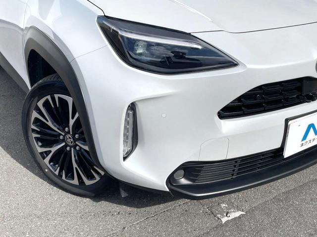 ヤリスクロス ハイブリッドＺ　純正ＳＤナビ　全周囲カメラ　衝突被害軽減システム　レーダークルーズ　禁煙車　ハーフレザーシート　パワーシート　ドラレコ　コーナーセンサー　スマートキー　ＬＥＤヘッド　ビルトインＥＴＣ（15枚目）