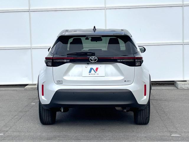 ヤリスクロス ハイブリッドＺ　純正ＳＤナビ　全周囲カメラ　衝突被害軽減システム　レーダークルーズ　禁煙車　ハーフレザーシート　パワーシート　ドラレコ　コーナーセンサー　スマートキー　ＬＥＤヘッド　ビルトインＥＴＣ（18枚目）