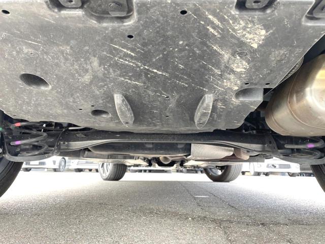 ヤリスクロス ハイブリッドＺ　純正ＳＤナビ　全周囲カメラ　衝突被害軽減システム　レーダークルーズ　禁煙車　ハーフレザーシート　パワーシート　ドラレコ　コーナーセンサー　スマートキー　ＬＥＤヘッド　ビルトインＥＴＣ（22枚目）