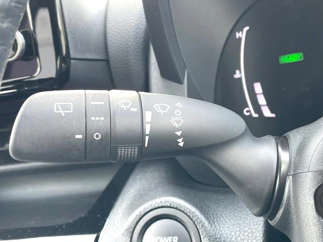 ヤリスクロス ハイブリッドＺ　純正ＳＤナビ　全周囲カメラ　衝突被害軽減システム　レーダークルーズ　禁煙車　ハーフレザーシート　パワーシート　ドラレコ　コーナーセンサー　スマートキー　ＬＥＤヘッド　ビルトインＥＴＣ（29枚目）