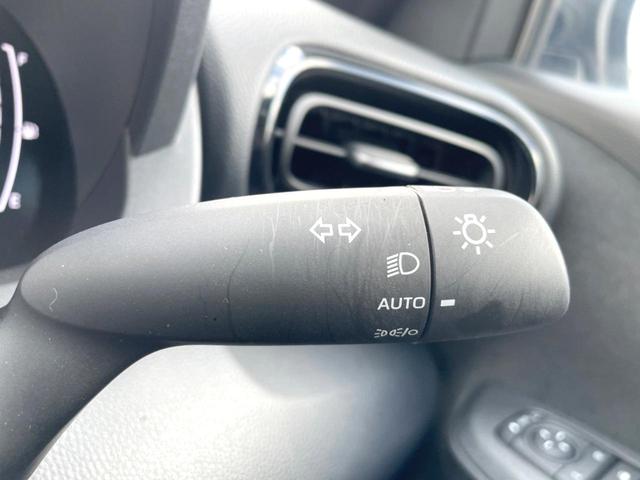 ヤリスクロス ハイブリッドＺ　純正ＳＤナビ　全周囲カメラ　衝突被害軽減システム　レーダークルーズ　禁煙車　ハーフレザーシート　パワーシート　ドラレコ　コーナーセンサー　スマートキー　ＬＥＤヘッド　ビルトインＥＴＣ（30枚目）