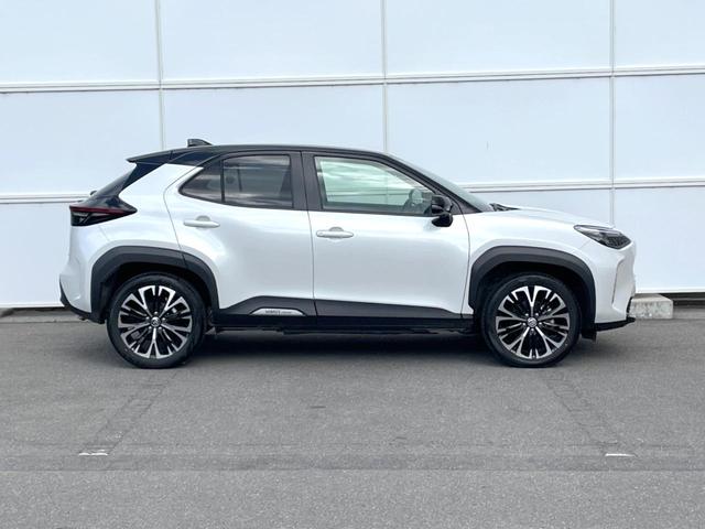 ヤリスクロス ハイブリッドＺ　純正ＳＤナビ　全周囲カメラ　衝突被害軽減システム　レーダークルーズ　禁煙車　ハーフレザーシート　パワーシート　ドラレコ　コーナーセンサー　スマートキー　ＬＥＤヘッド　ビルトインＥＴＣ（45枚目）