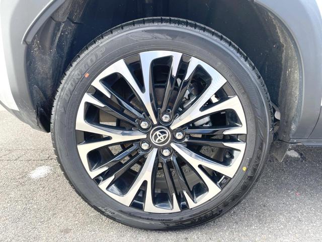 ヤリスクロス ハイブリッドＺ　純正ＳＤナビ　全周囲カメラ　衝突被害軽減システム　レーダークルーズ　禁煙車　ハーフレザーシート　パワーシート　ドラレコ　コーナーセンサー　スマートキー　ＬＥＤヘッド　ビルトインＥＴＣ（49枚目）