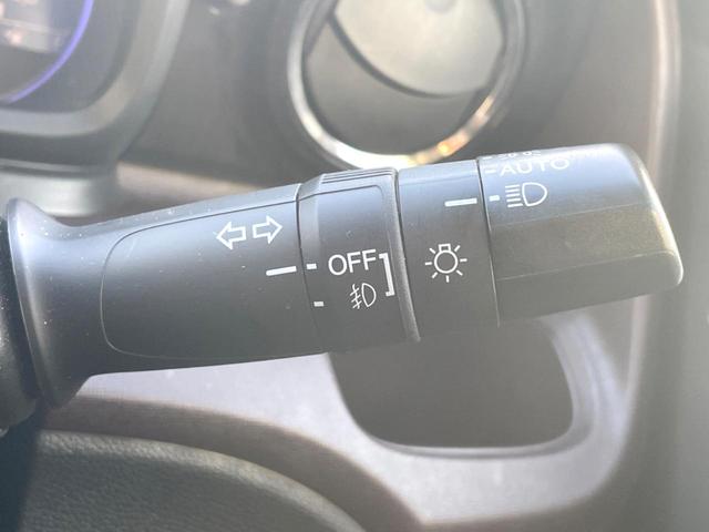 N-ONE プレミアム ツアラー・Lパッケージ 純正SDナビ バックカメラ 禁煙車 スマートキー HIDヘッド クルコン 純正15インチアルミ オートライト オートエアコン Bluetooth CD DVD再生 地デジ パドルシフト(23枚目)