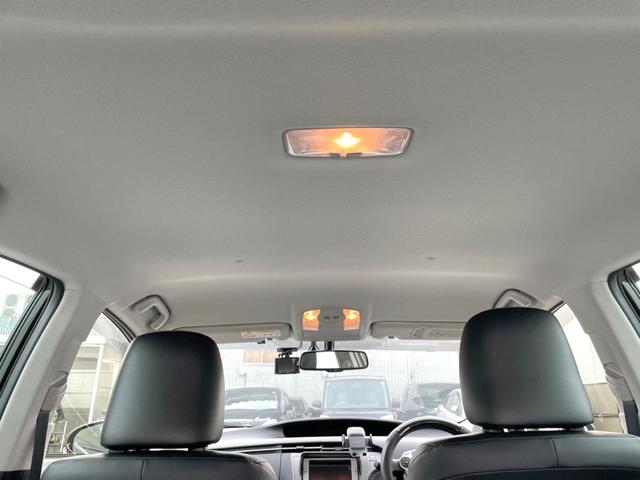 プリウス Ｇ　ＳＤナビ　バックカメラ　禁煙車　ハーフレザーシート　パワーシート　ドラレコ　コーナーセンサー　スマートキー　ＨＩＤヘッド　ＥＴＣ　クルコン　オートライト　オートエアコン　Ｂｌｕｅｔｏｏｔｈ　ＣＤ（32枚目）