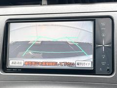 【バックカメラ】駐車時に後方がリアルタイム映像で確認できます。大型商業施設や立体駐車場での駐車時や、夜間のバック時に大活躍！運転スキルに関わらず、今や必須となった装備のひとつです！ 4