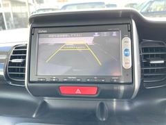 【バックカメラ】駐車時に後方がリアルタイム映像で確認できます。大型商業施設や立体駐車場での駐車時や、夜間のバック時に大活躍！運転スキルに関わらず、今や必須となった装備のひとつです！ 4